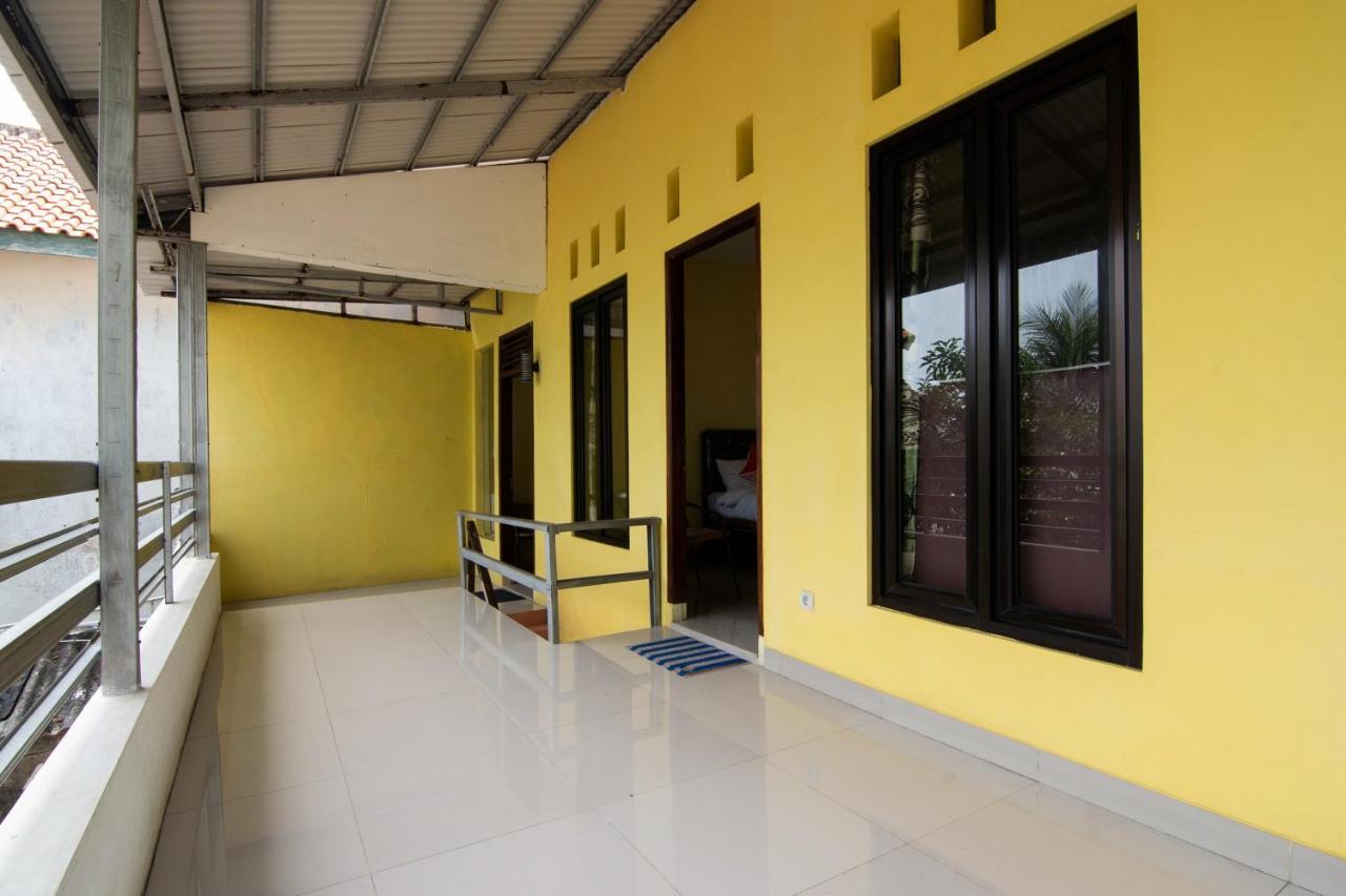 Oyo 3050 Hotasi Seaview Syariah Hotel Anyer Exterior photo