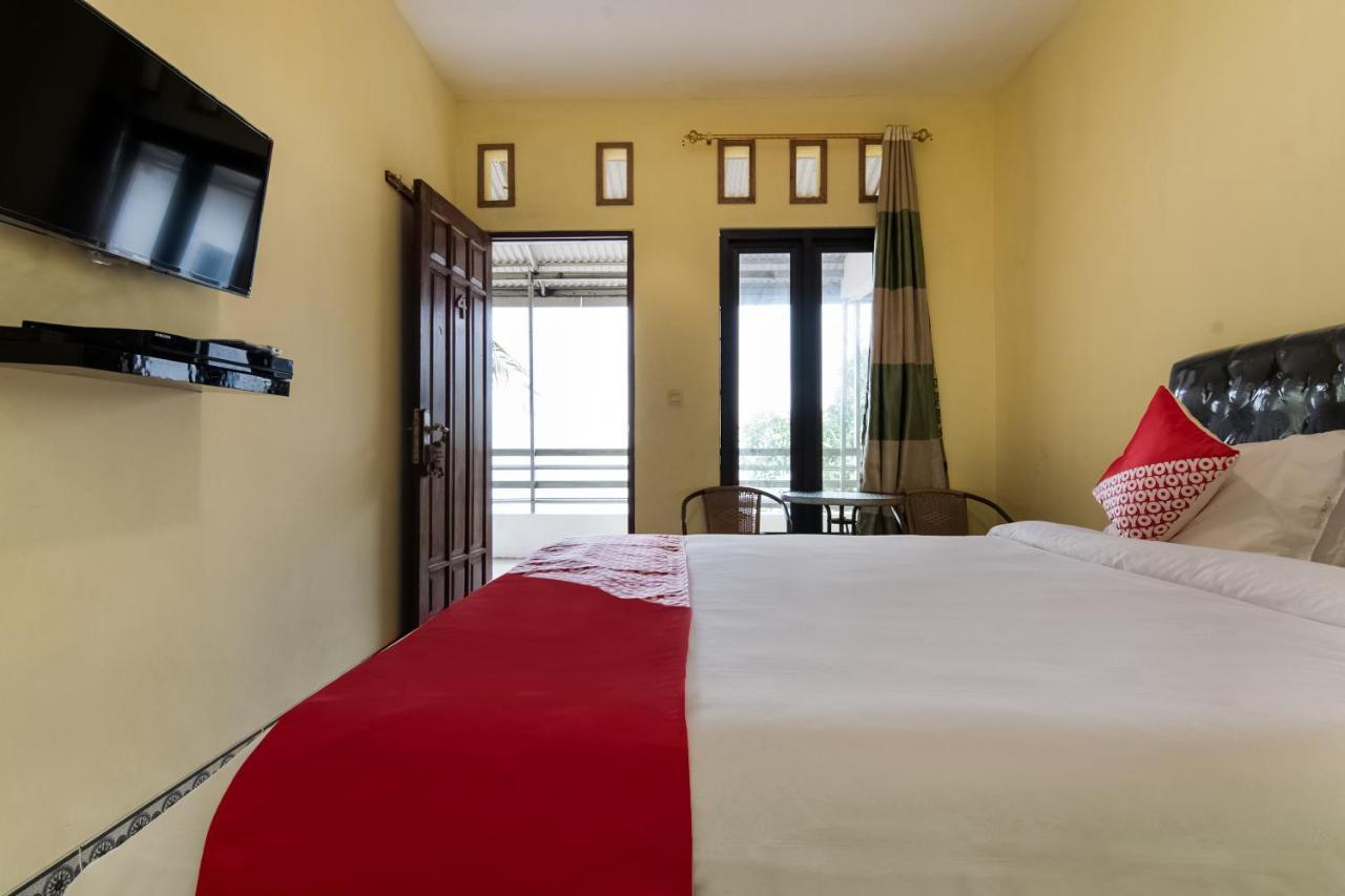 Oyo 3050 Hotasi Seaview Syariah Hotel Anyer Exterior photo