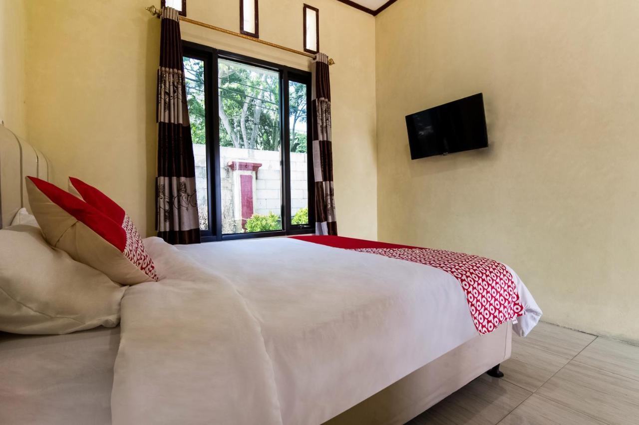 Oyo 3050 Hotasi Seaview Syariah Hotel Anyer Exterior photo