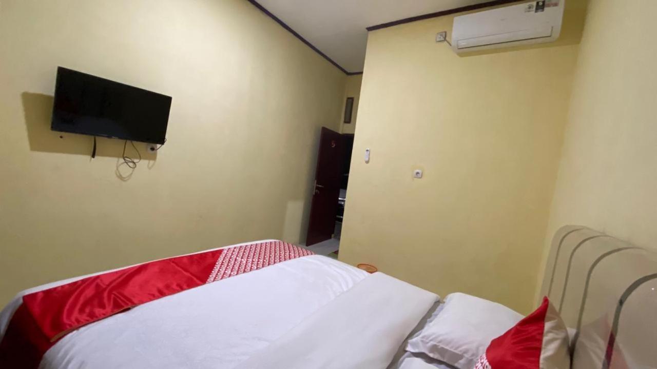 Oyo 3050 Hotasi Seaview Syariah Hotel Anyer Exterior photo