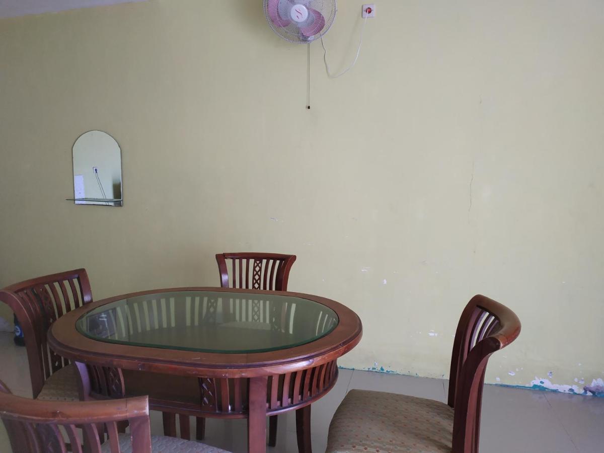 Oyo 3050 Hotasi Seaview Syariah Hotel Anyer Exterior photo